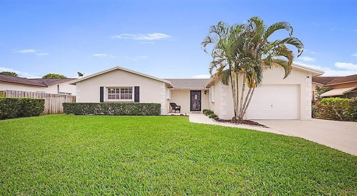 Foto principal - 8858 SW 6th St