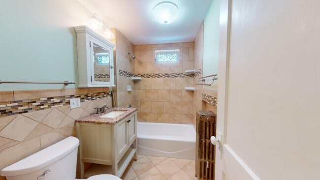 Foto del edificio - 52 Linwood St