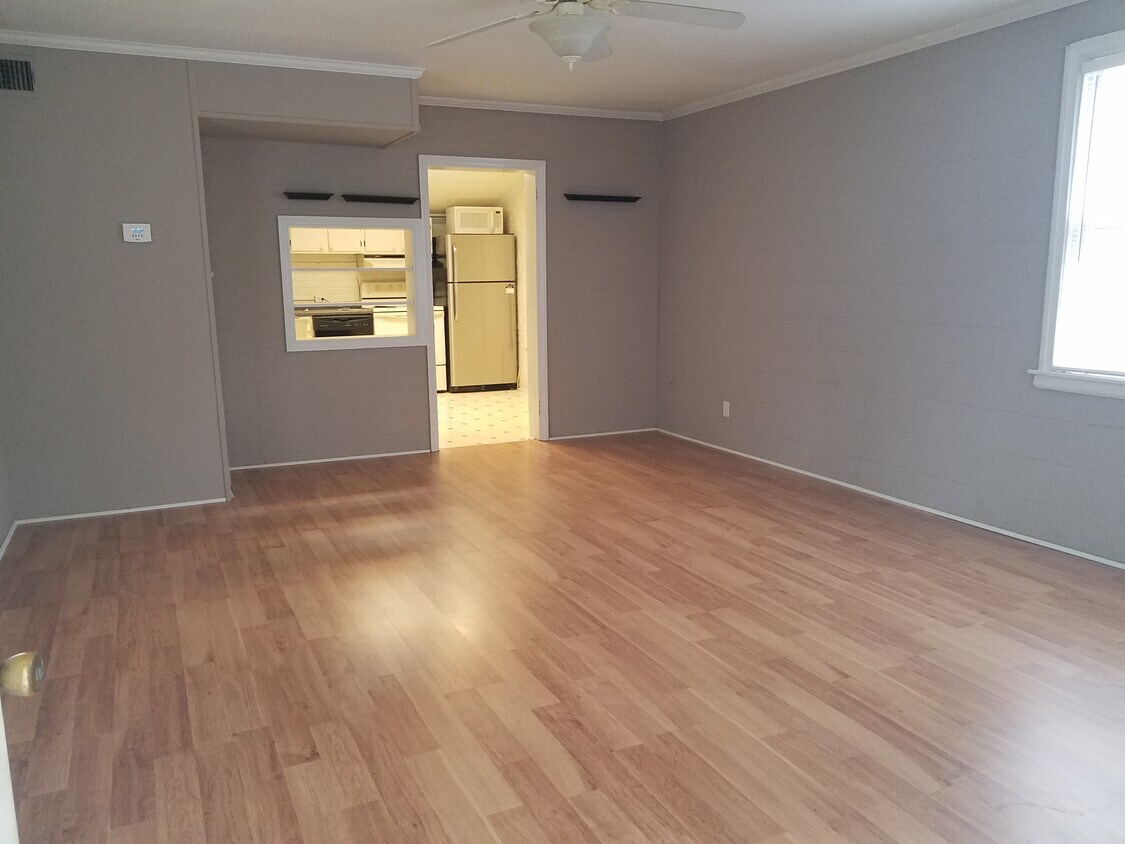 Foto del edificio - 1507-1505 Troupe St