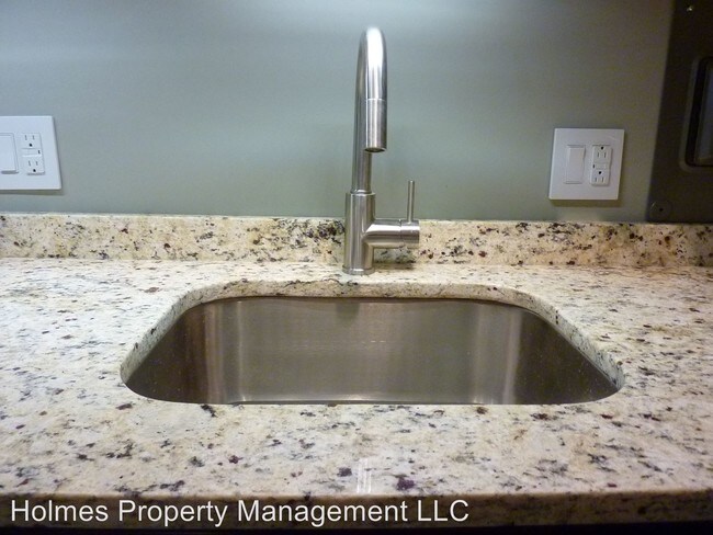 Foto del edificio - 1 br, 1 bath Room For Rent - 510 14th St #101