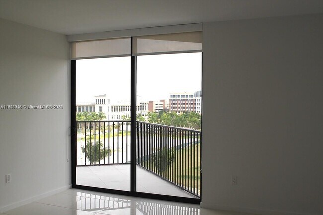 Foto del edificio - 5300 NW 85th Ave
