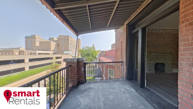 Building Photo - 3640 Shaw Blvd