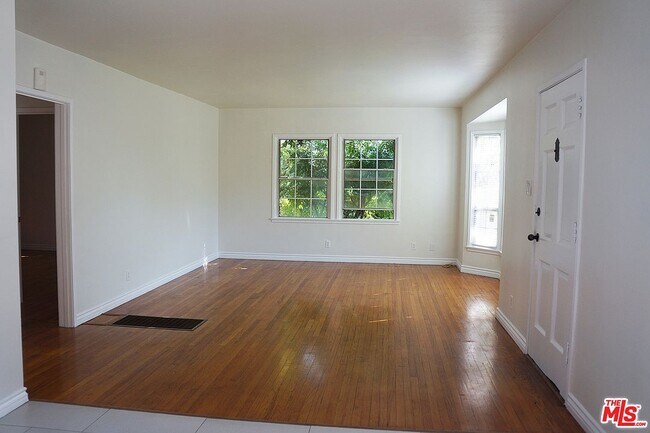 Building Photo - 5051 Dockweiler St