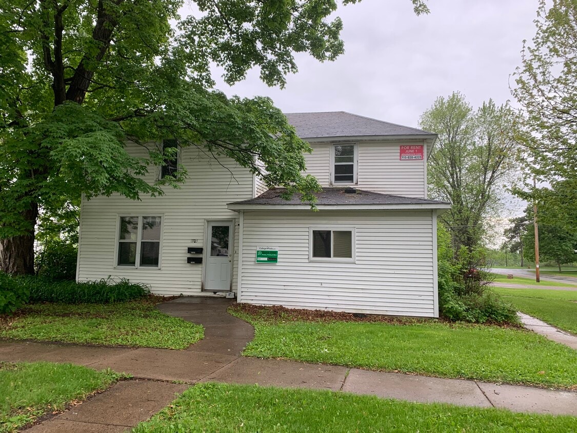 Foto principal - 1703 6th St E