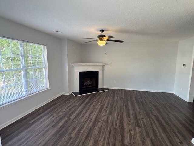 Foto del edificio - 2511 Bluff View Ct
