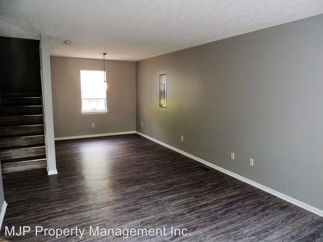 Building Photo - 3 br, 1.5 bath House - 721 Frazier Cir