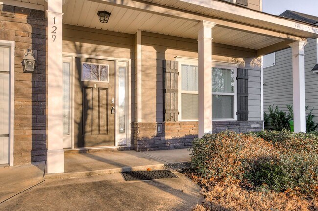Foto del edificio - Large House in Grovetown!