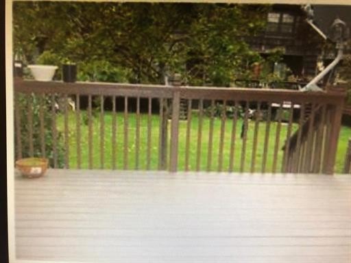 Building Photo - 405 Maple Hill Dr