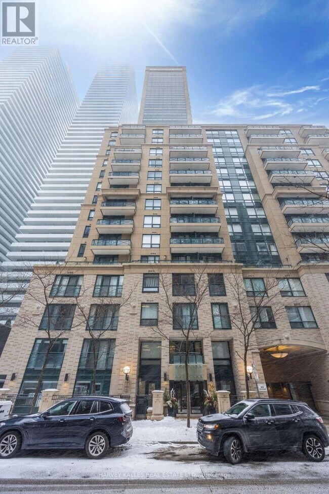 Building Photo - 35 Hayden St