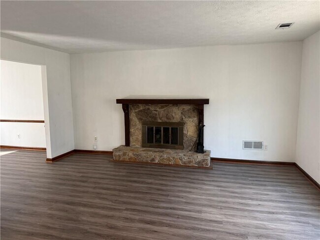 Foto del edificio - 3815 Samia Ct