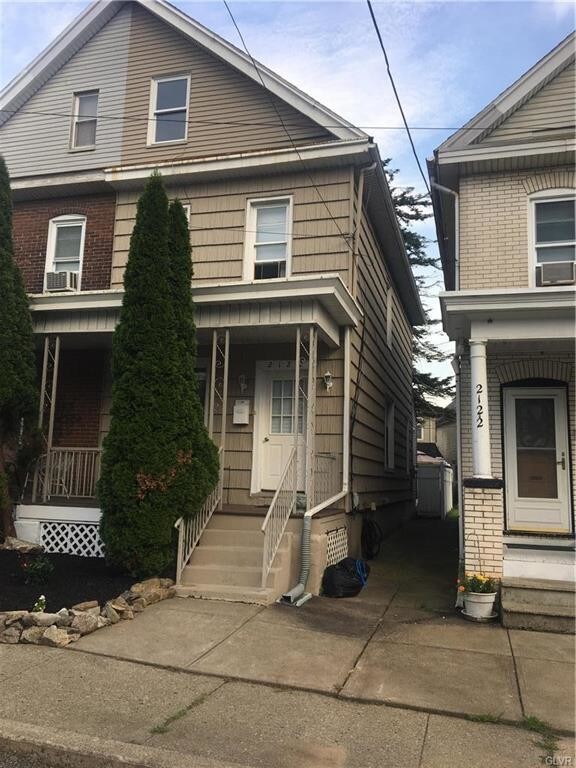 Primary Photo - 2120 Forest St