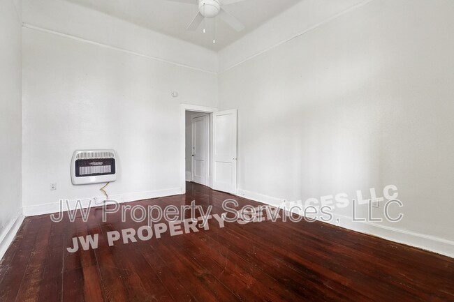 Foto del edificio - 2332 Ursulines Ave