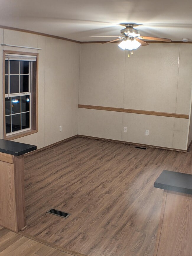 Foto del edificio - 47 Dudley Plz