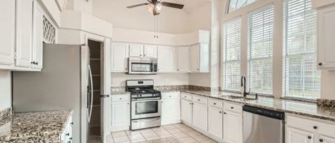 Building Photo - 2241 Cross Timber Dr