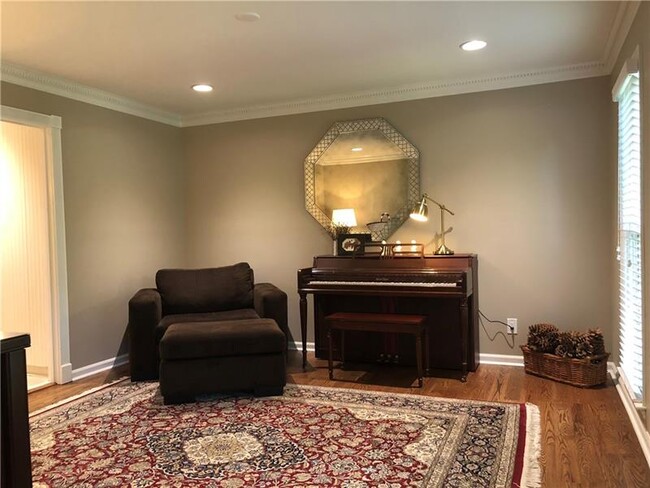 Foto del edificio - 1541 Tennessee Walker Dr NE