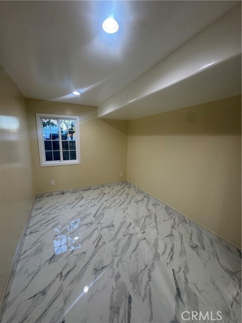 Building Photo - 3528 W 109th St