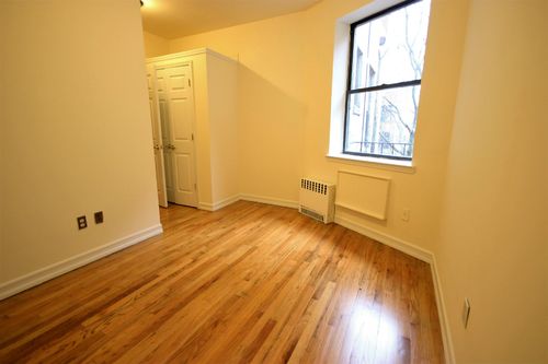 Foto del edificio - 214 W 104th St