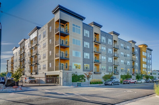 Building Photo - Via Apartments