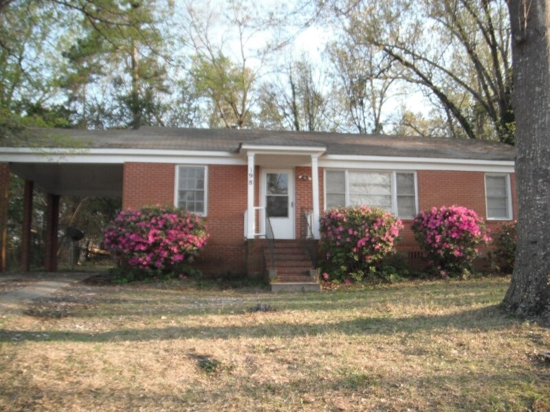 Primary Photo - 198 Collins Dr
