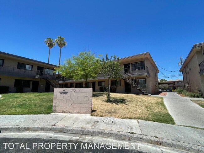 Foto del edificio - 1 br, 1 bath House - 3719 Hazelwood Street #2