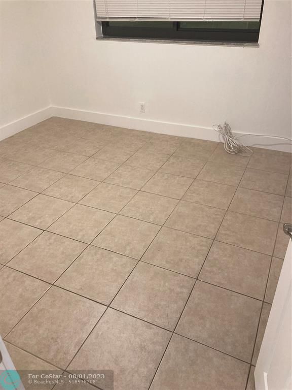 Foto del edificio - 714 SE 19th Ave