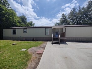 Building Photo - 16303 Dundee Rd