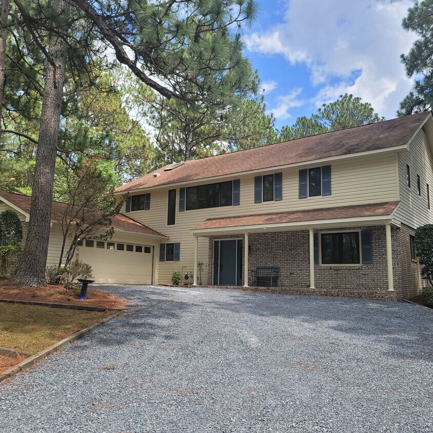 Primary Photo - Beautiful Property Located in Seven Lakes near Pinehurst! Located on the Golf Course with Amazing...