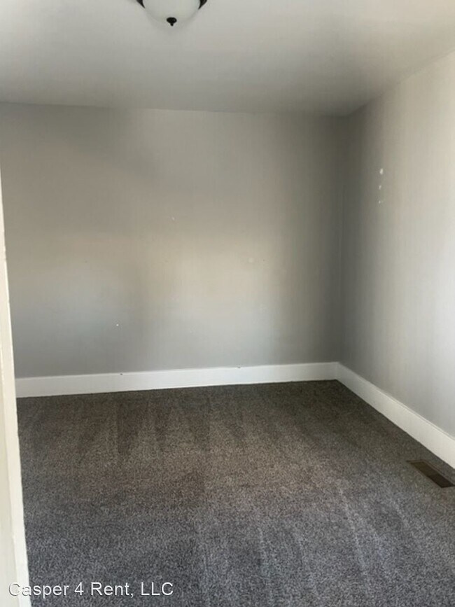 Foto del edificio - 4 br, 2 bath House - 1105 S. Locust Street