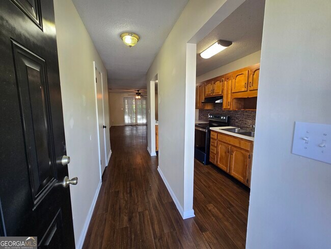 Foto del edificio - 412 S Ashley St