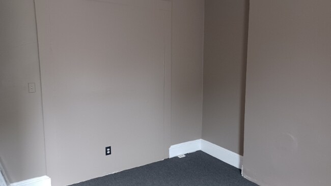 Foto del edificio - 411 N Montgomery St