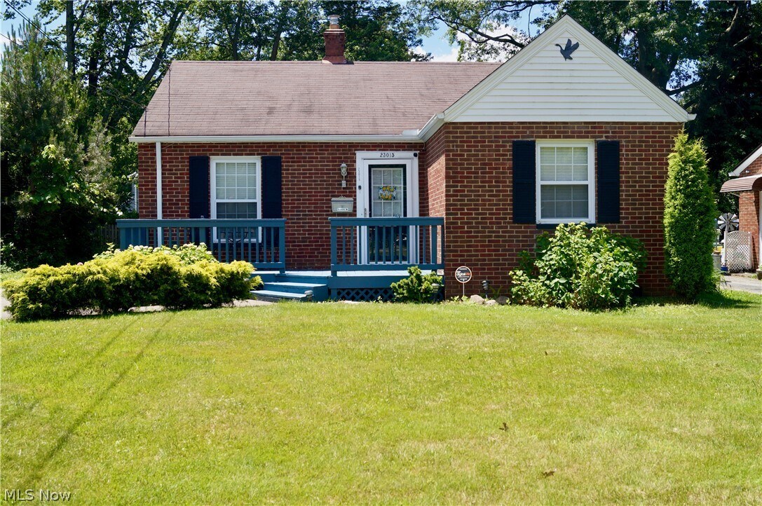 Foto principal - 23015 Clifford Dr