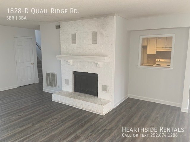 Foto del edificio - 3 bed 2.5 bath townhome in Quail Ridge.