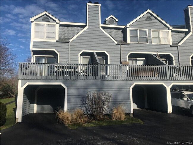 Building Photo - 109 Fawn Ridge Ln
