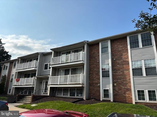 Building Photo - 301 Palmspring Dr