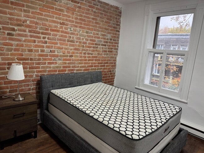 Photo du bâtiment - 4053 Rue Cartier