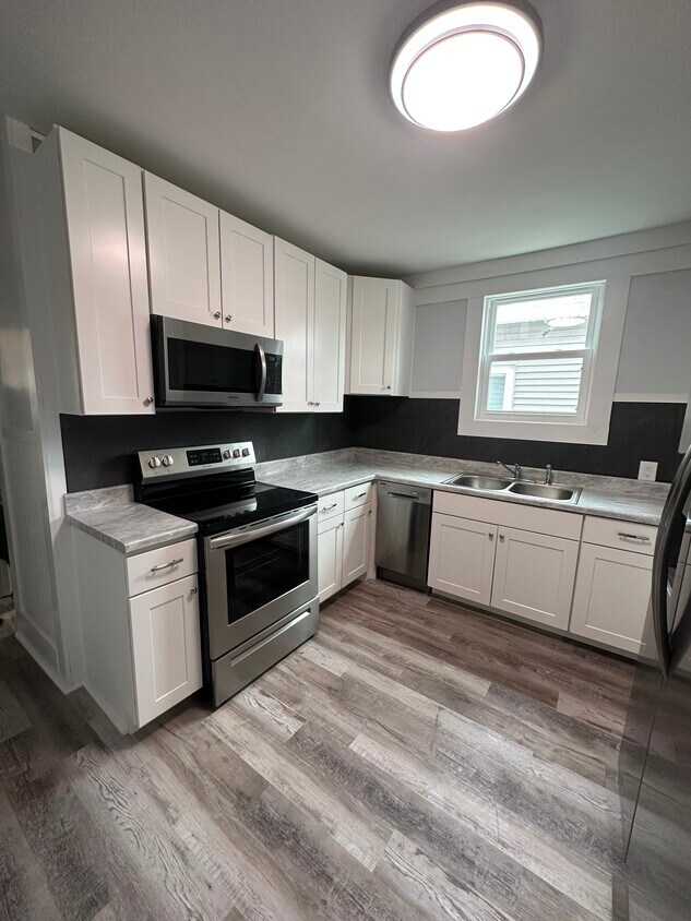 215 3rd St Unit 2, Scotia, NY 12302 Apartments in Scotia, NY