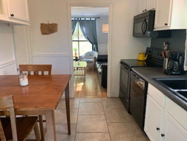 Building Photo - Hoosier Choice