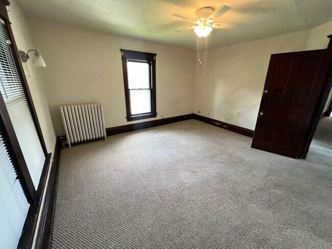Building Photo - HM 4307 8th Ave