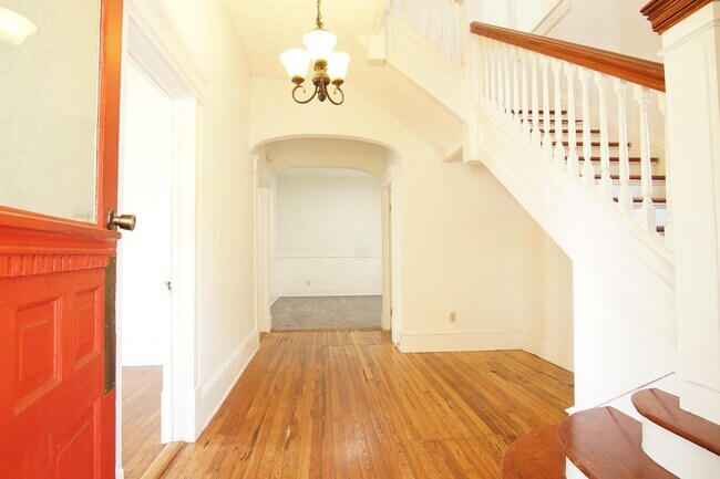 Foto del edificio - 1320 N Liberty St