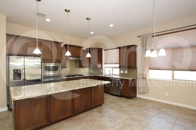 Building Photo - 271 E Havasu Pl