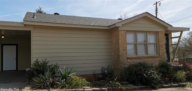 Foto del edificio - 1519 N Mississippi St