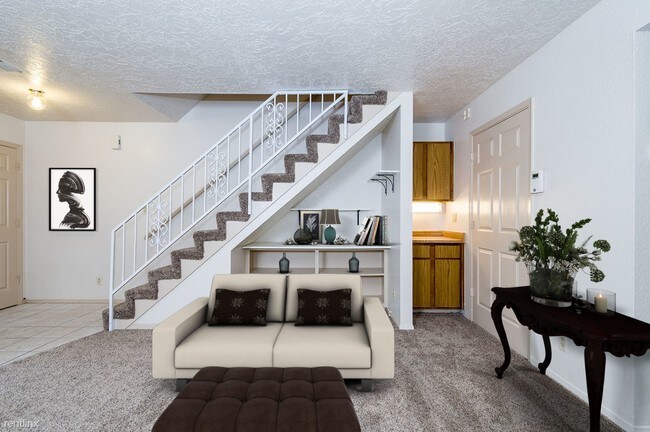 Foto del edificio - 8201 Trumbull Ave SE
