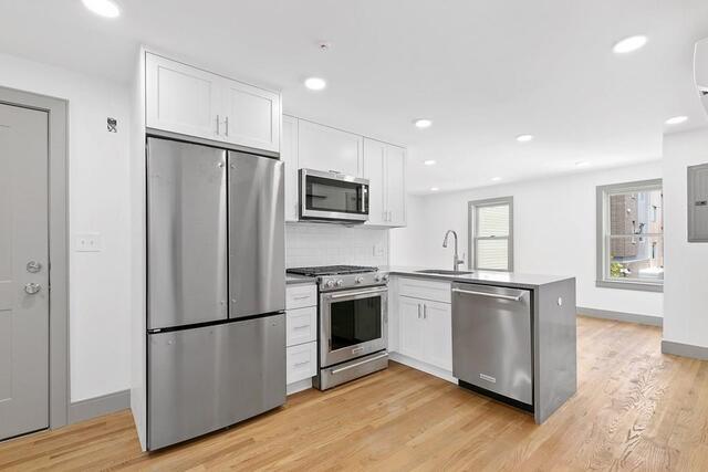 Building Photo - 4 Coppersmith Way