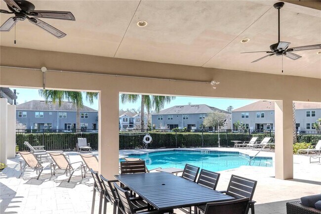 Foto del edificio - 6827 Citrus Creek Ln