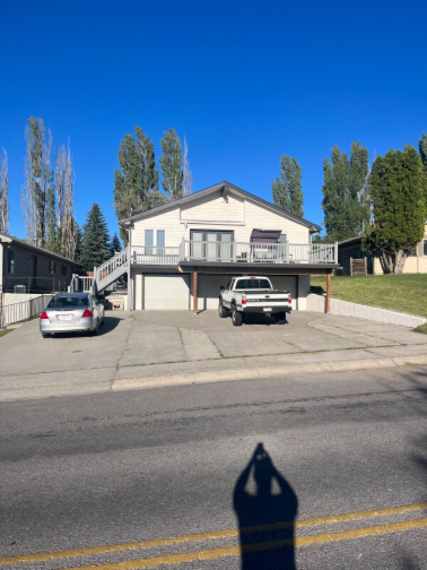 Primary Photo - 636 Whitaker Dr