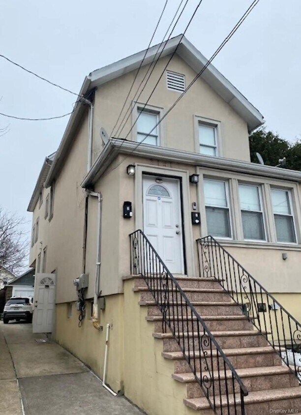 Primary Photo - 21-41 71st St