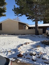 Building Photo - 727 Golden Hill St