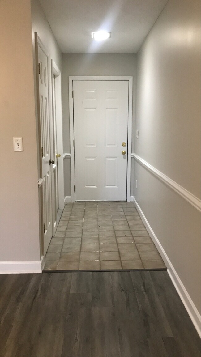 Foto del edificio - 476 Sheffield Ct