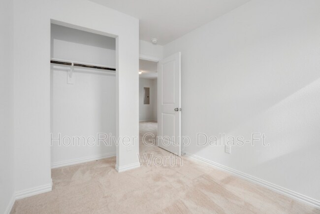 Building Photo - 1636 Garden Dr