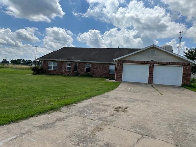 Building Photo - 1811 Kinyon Rd